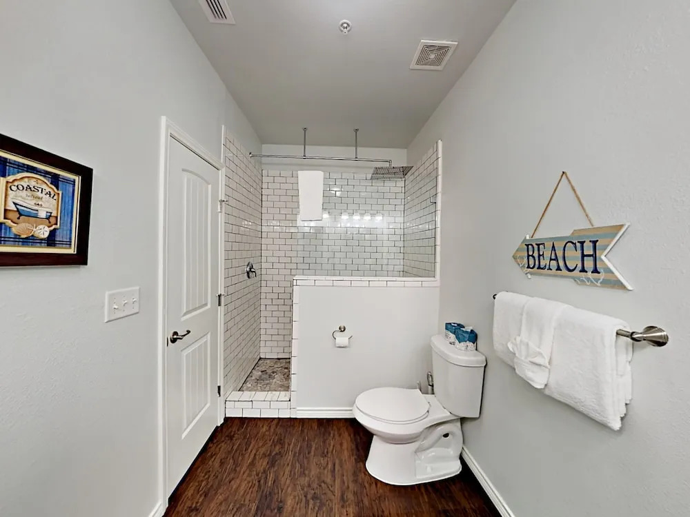 7 Meridian Condos 3 Bedrooms 2.5 Bathrooms Condo