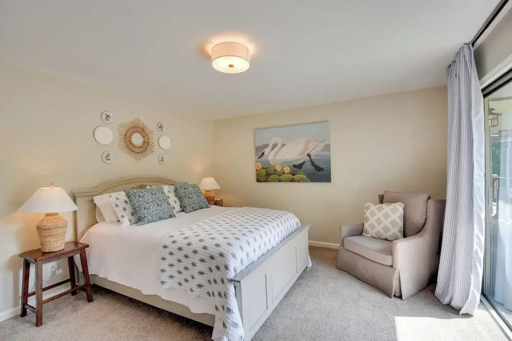 Stunning Dillard Home w/ Yard in Sky Valley!