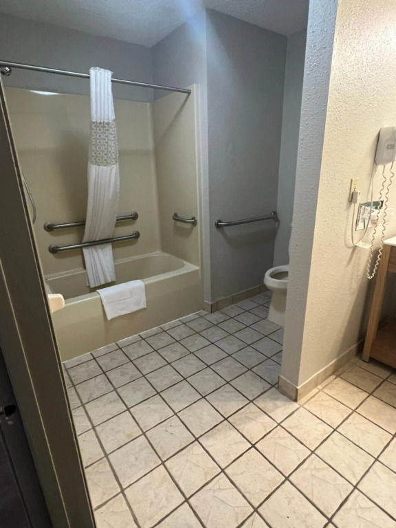 Americas Best Value Inn & Suites Monroe