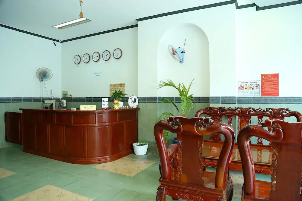 Dong Nam Hotel