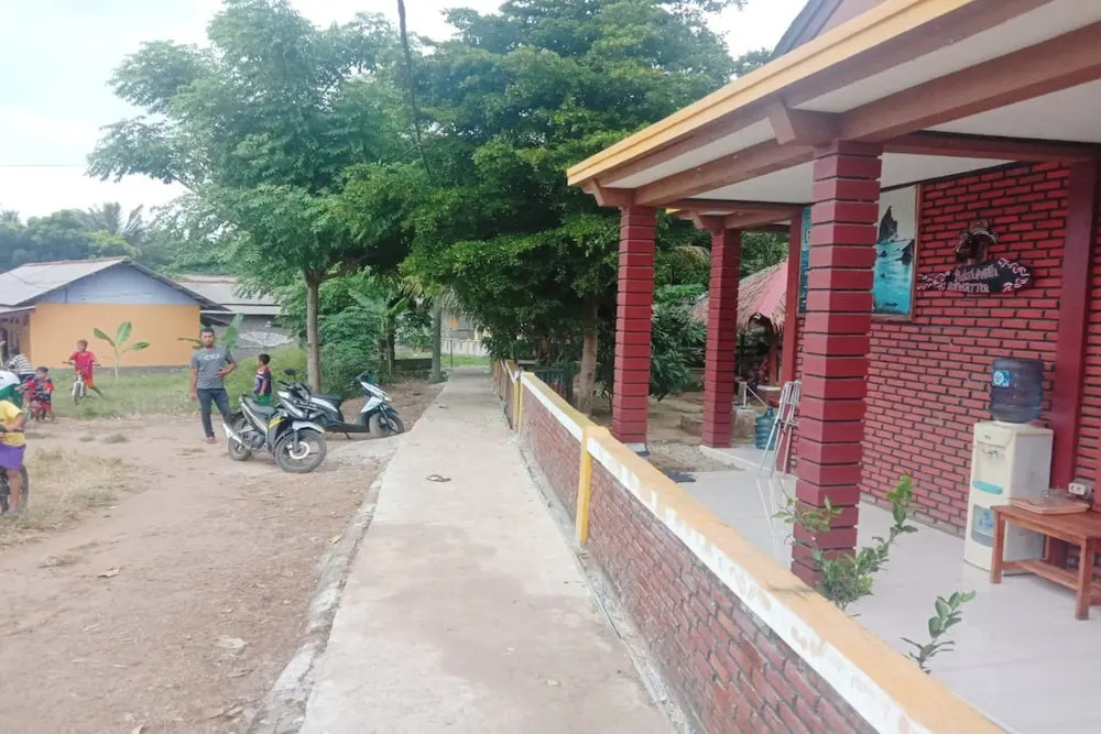 Hotel O Penginapan Putri Asih Sawarna