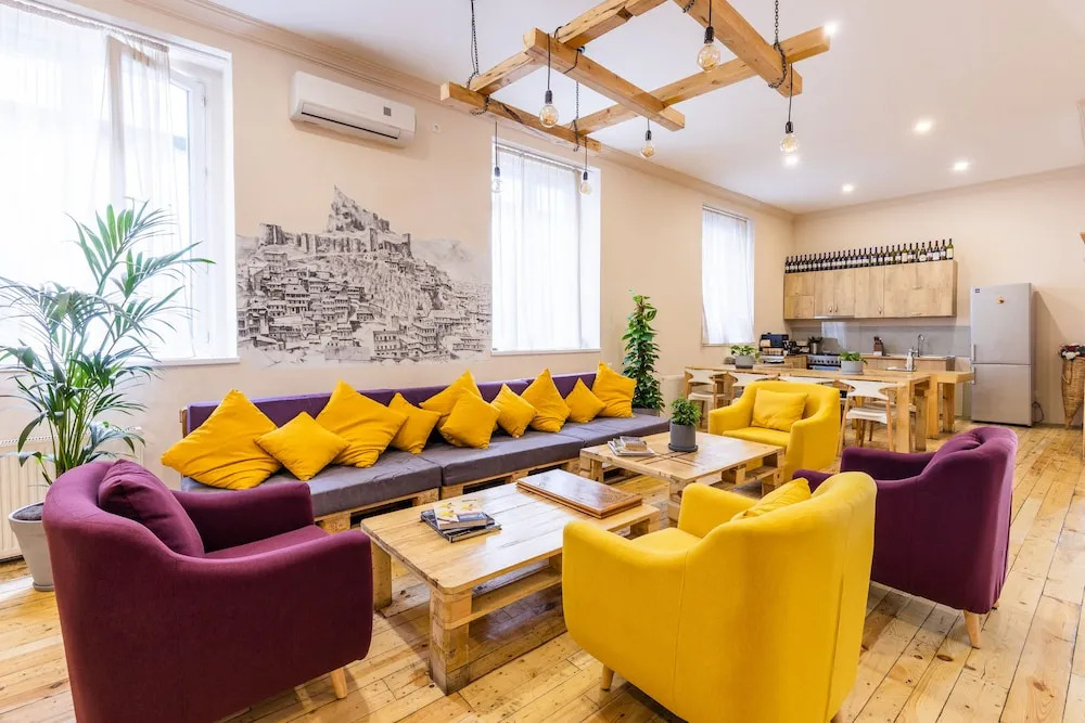 Boombully Rooms  Hostel