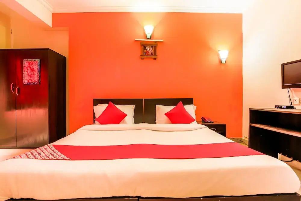 OYO 22263 Sri Sai Guest House