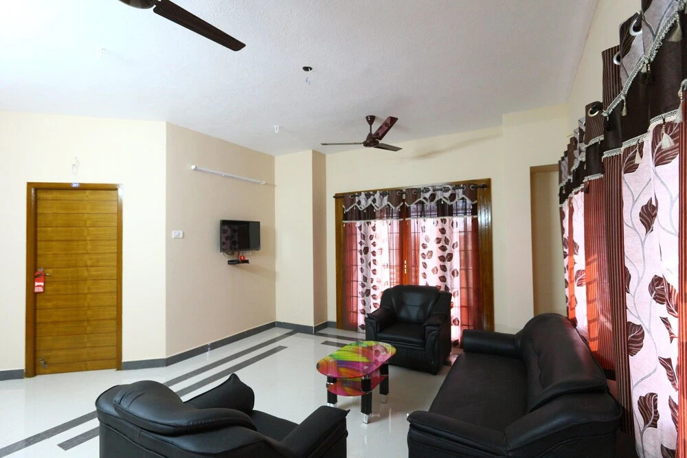 OYO 7722 Manapakkam