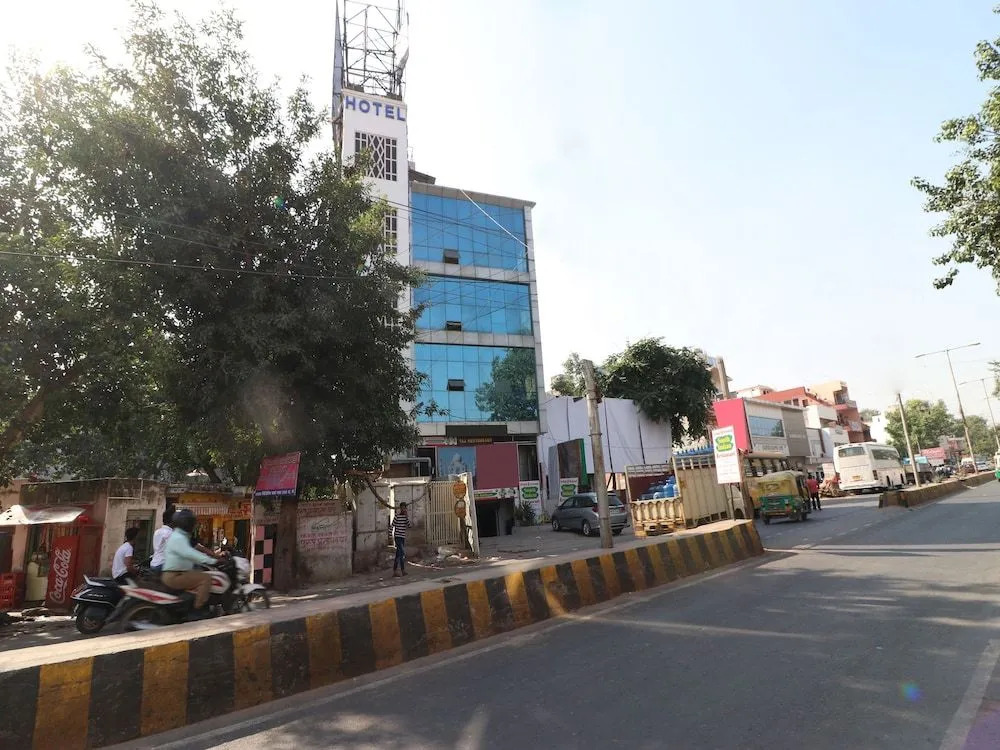 OYO 23158 Hotel The Taj
