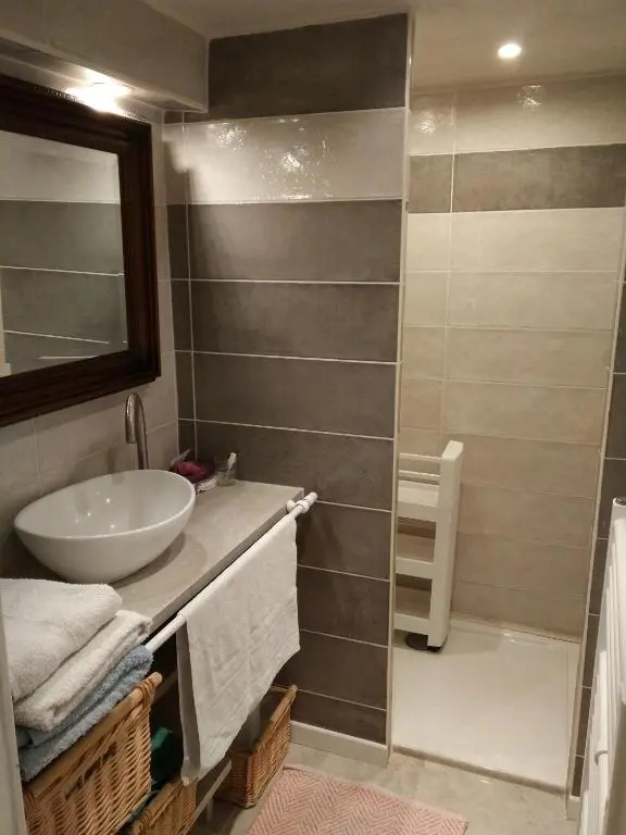 Bel appartement avec jardin privatif