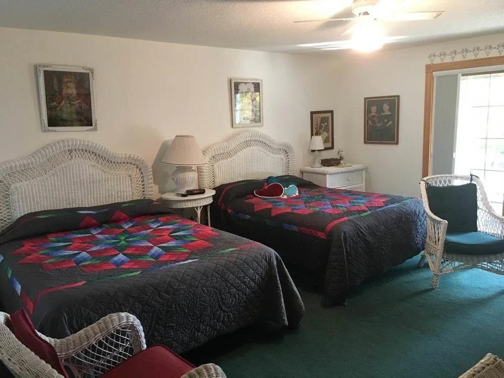 Lakeside Bed & Breakfast
