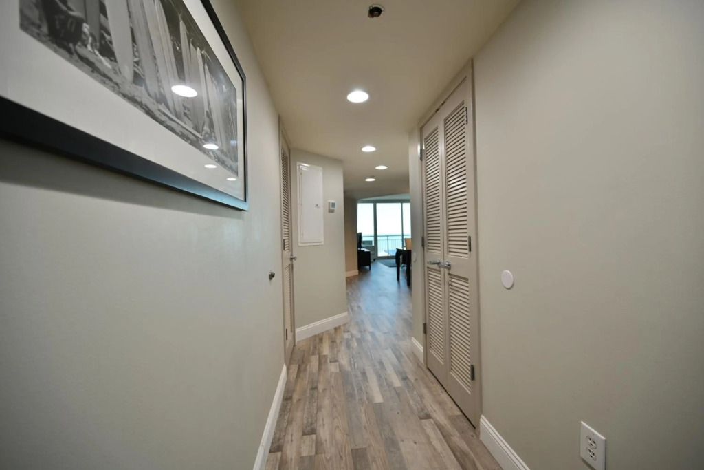 Gorgeous Ocean Front Condo 2bd 2 full baths, 2 balconies
