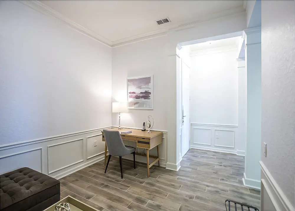 4816 Cayview Avenue #404,
