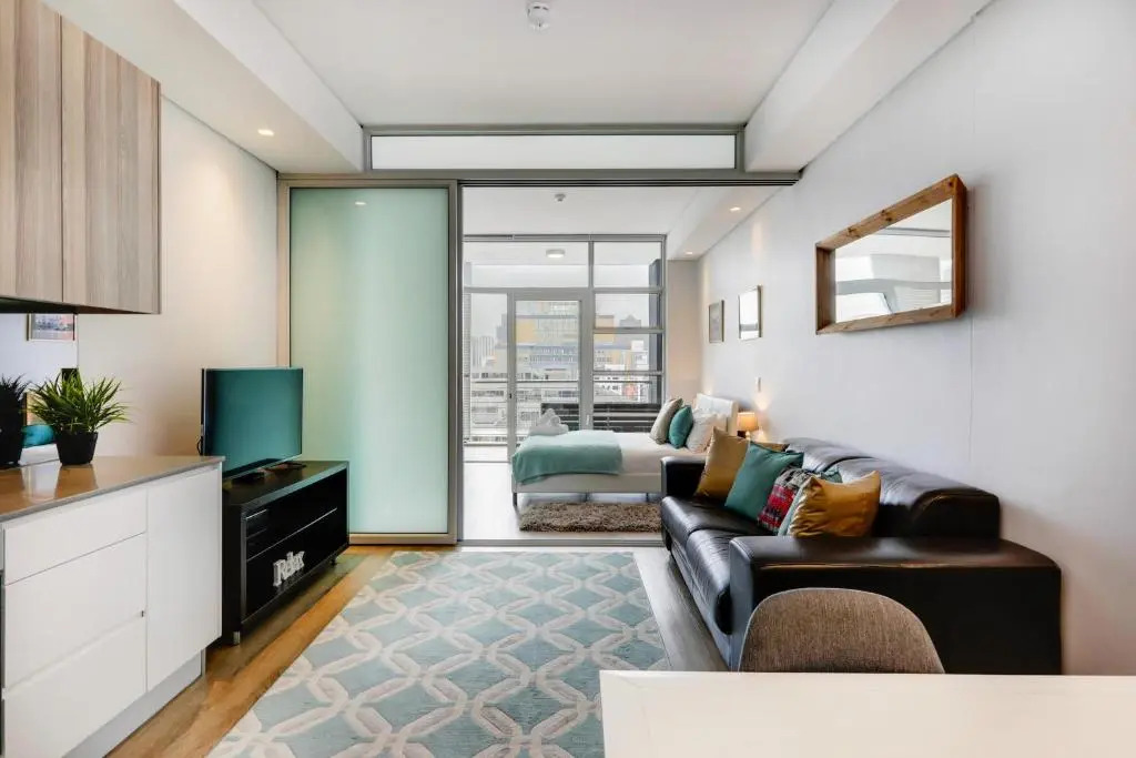 Stylish Central Apartment near Table Mountain