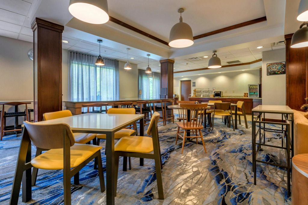 Fairfield Inn & Suites by Marriott Slippery Rock