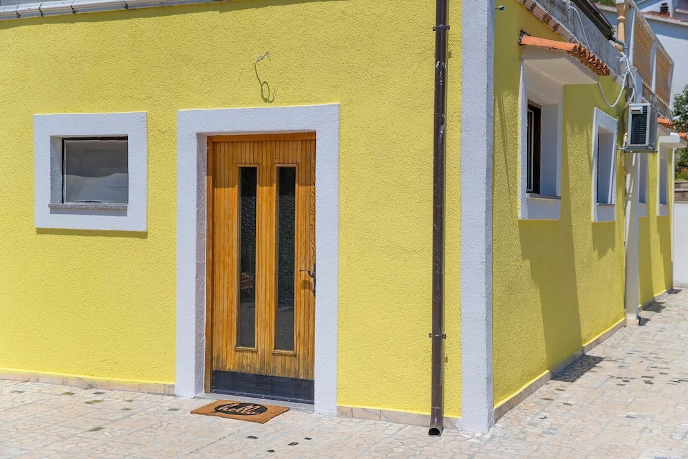Apartments Lelu