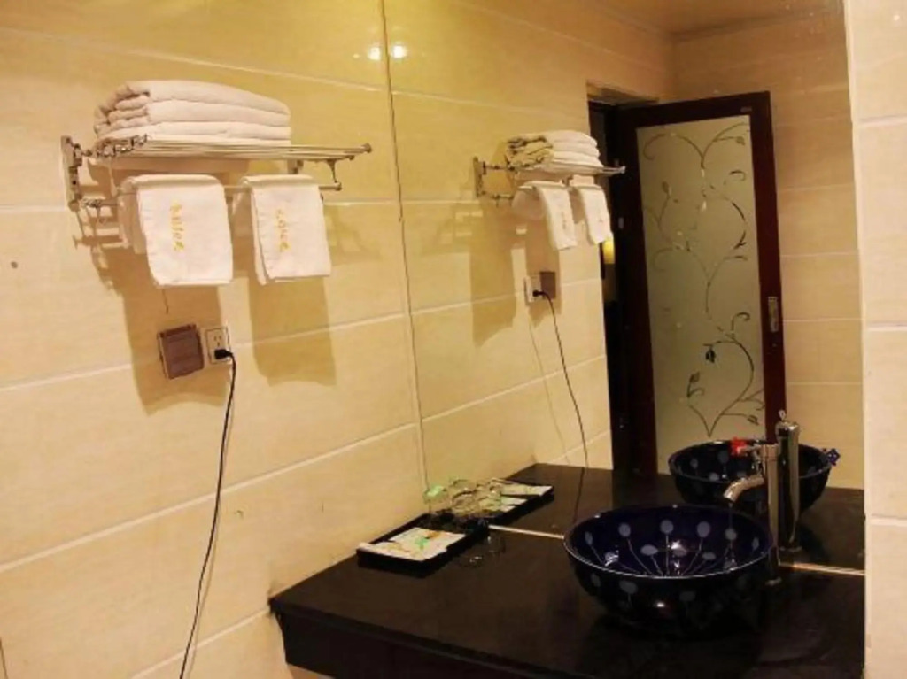 Dongri Yanguang Hotel