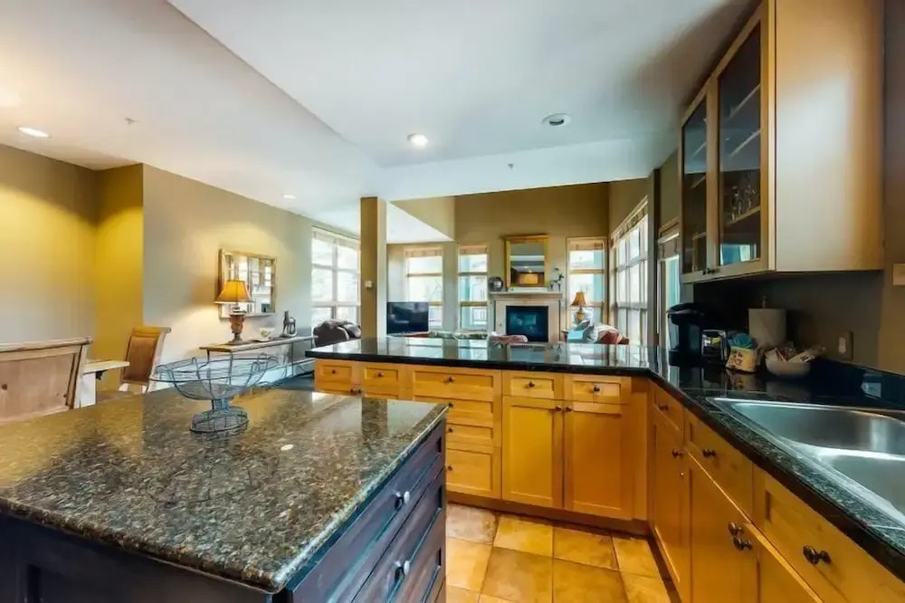 8166 Silver Mill