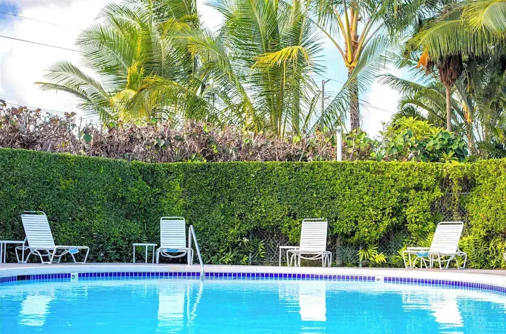 Plantation Hale Suites Hotel