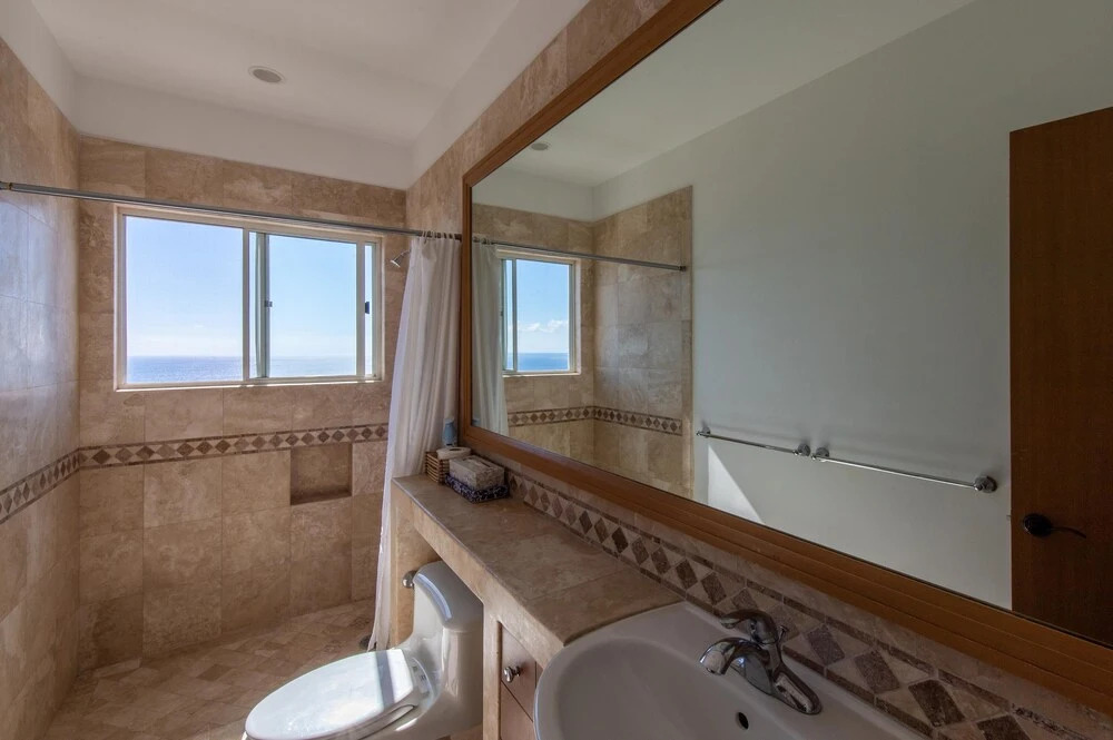 Elegant 6 Bedroom Villa With Amazing Ocean Views: Villa Clara Vista