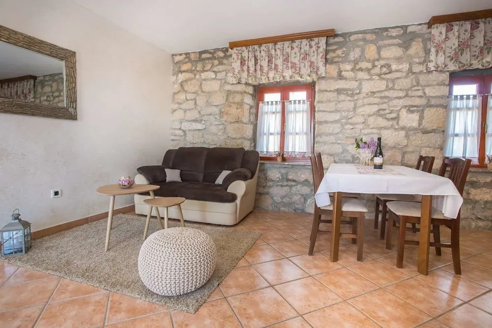 Apartment Nini