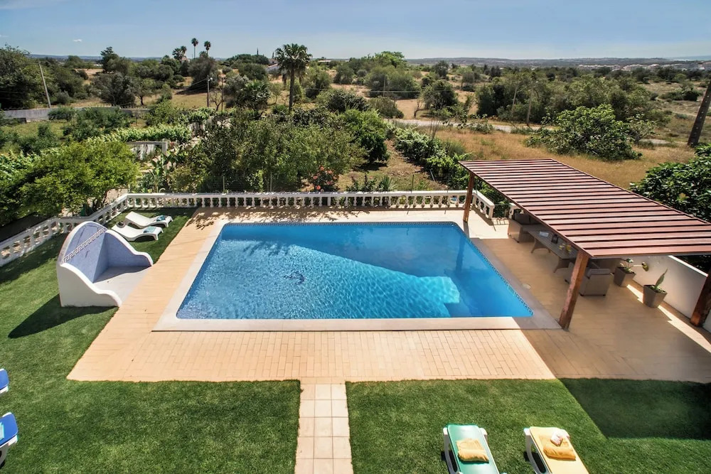 Villa V3 With Private Pool and air Conditioning and Free Wifi Internet