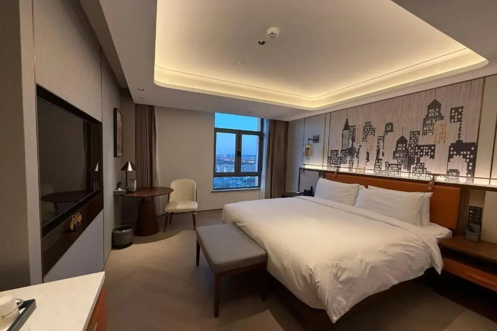 Shanghai Hongqiao Yankuang Tulip Hotel