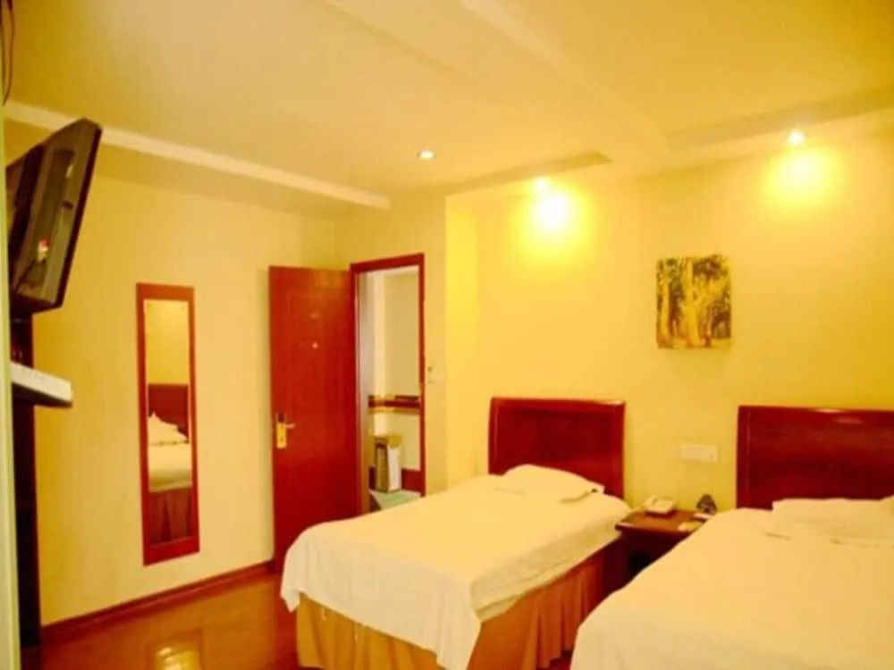GreenTree Inn  Zhenjiang Dashikou Express Hotel