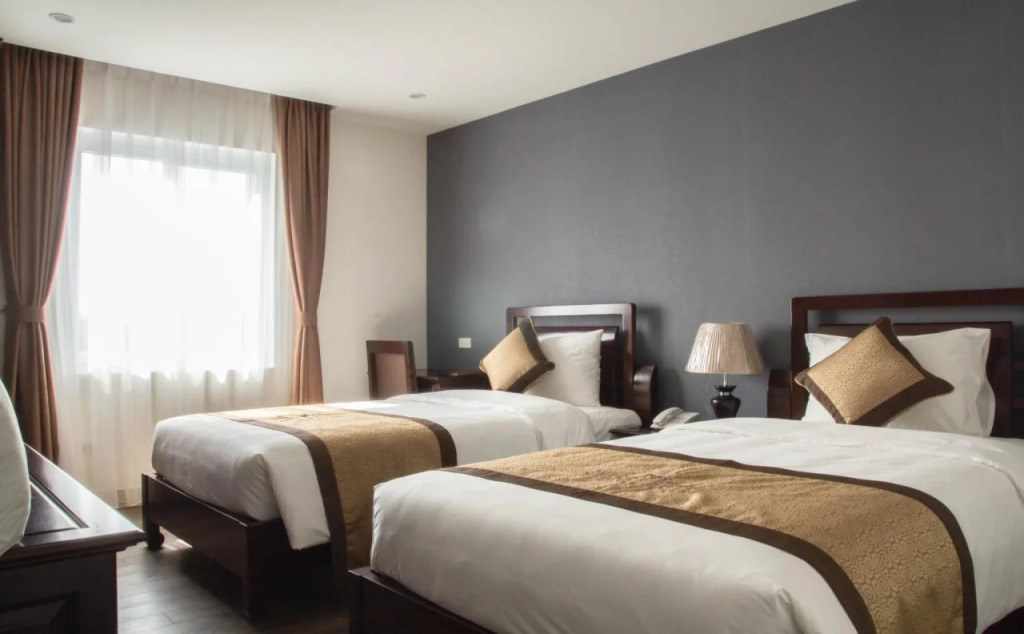 Cherry Hotel 1