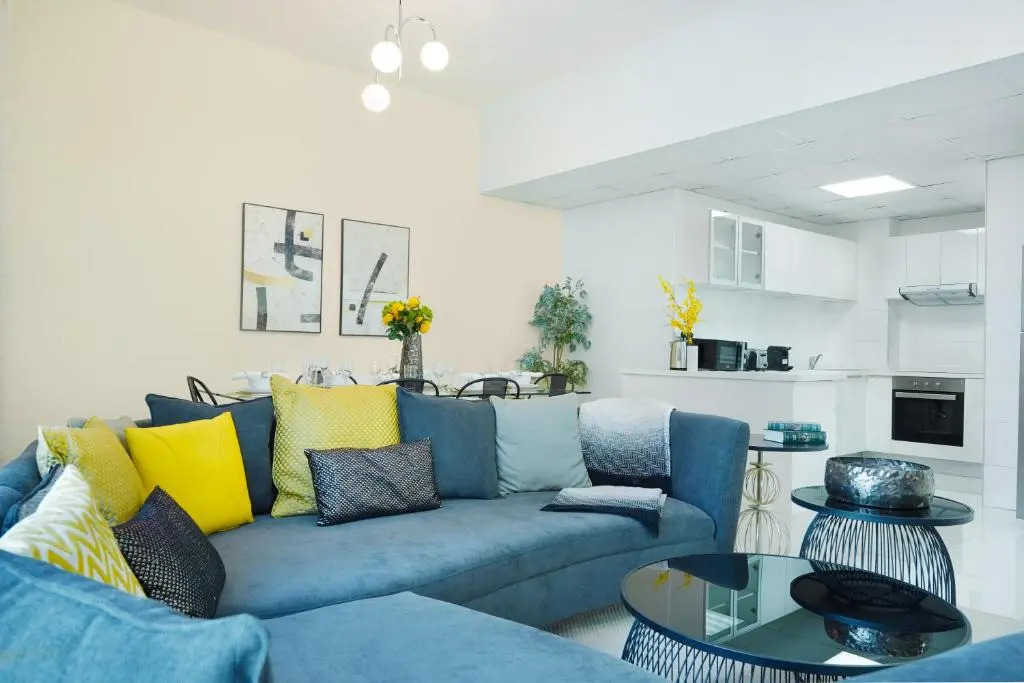 Maison Privee - Beautiful Chic Apt w Full Marina Views Next to the Beach