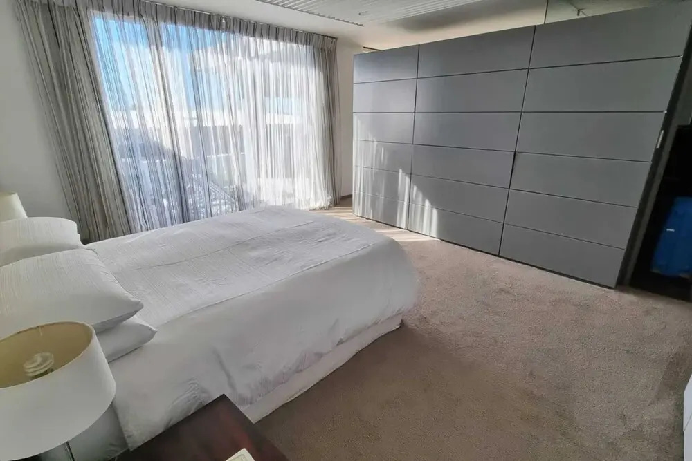 Stylish 2 Bedroom Apartment With Stunning City Views