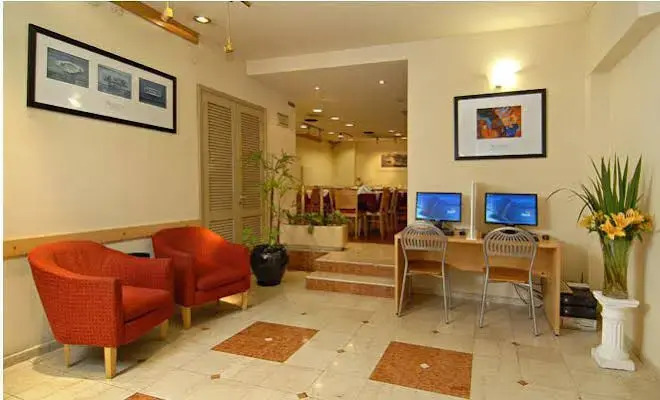 Intersur Suites