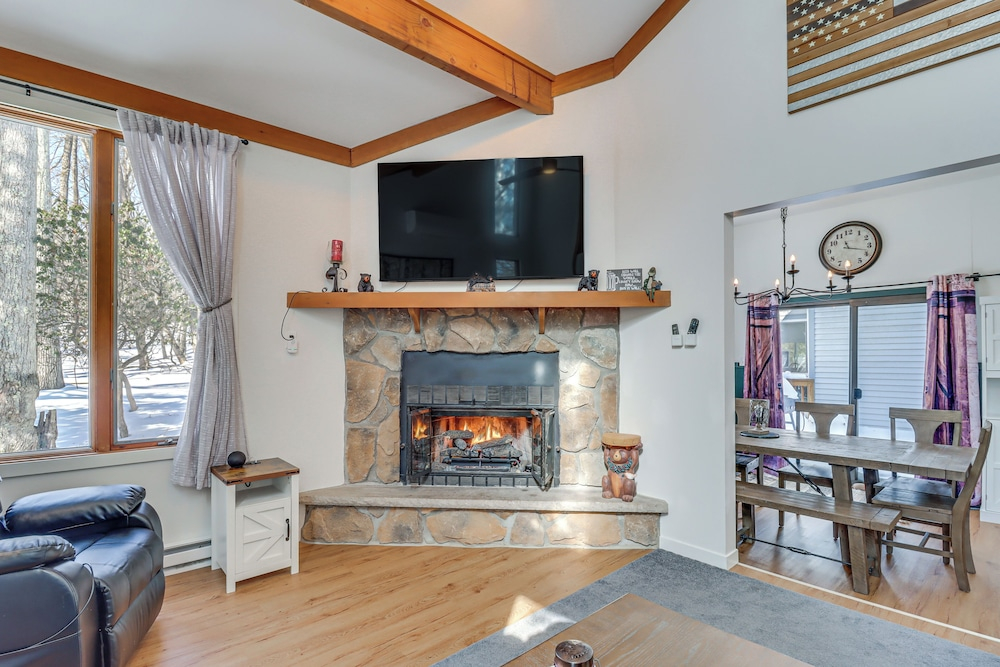 1 Mi to Big Boulder Mountain: Townhome W/gas Grill