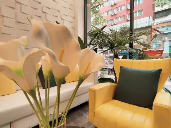 Yipu Relax Garden Hotel (Xi'an Jiaotong University Xianning Road Subway Station Store)