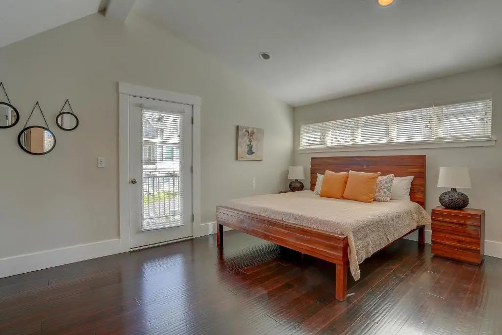 Surfsup! 30 Day Minimum 3 Bedrooms 2 Bathrooms Home