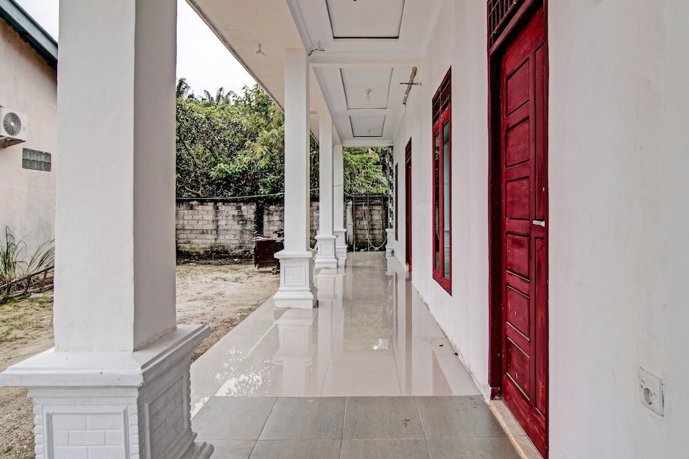 Hotel O Wisma Cendana Syariah Near PASAR FLAMBOYAN