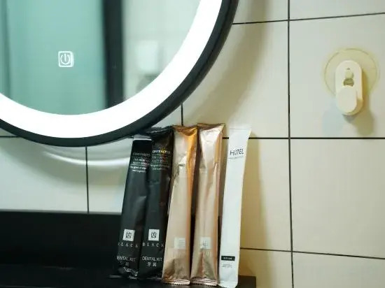 Xiaojia Homestay (Jixiangcun Subway Station)