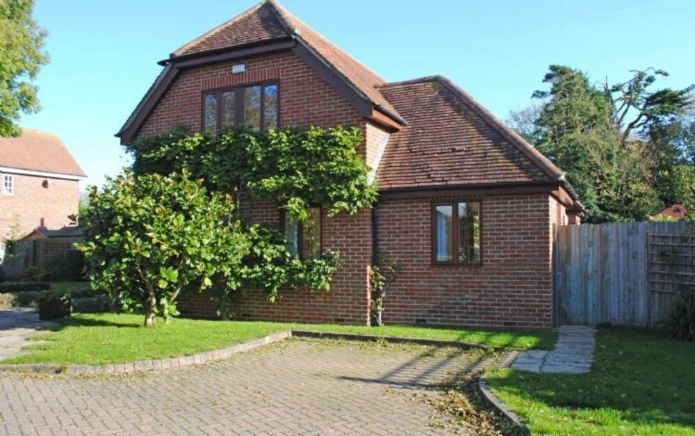 Garden Flat, 5a St Andrews Lane, Tangmere 22751
