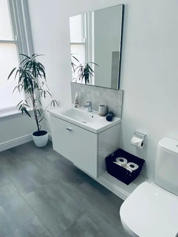 Seascape Scarborough Holiday Home Apartment with optional Hottub Hire