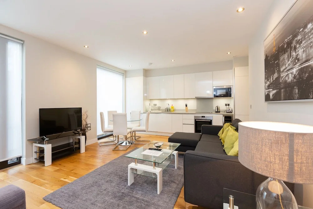 Split Level 2 Bed In Maida Vale, Near Paddington