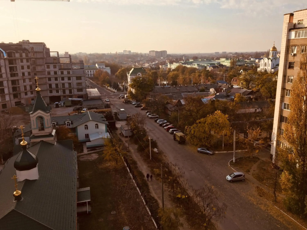 Clean apartment on Lunacharskogo street