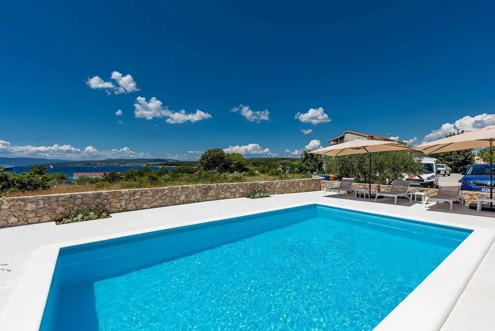 Awesome Home In Punat