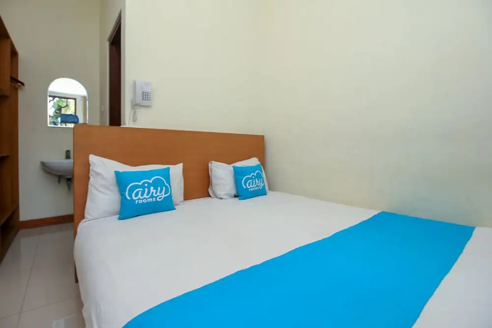Airy Kuta Utara Pantai Batu Bolong 56 Canggu Bali