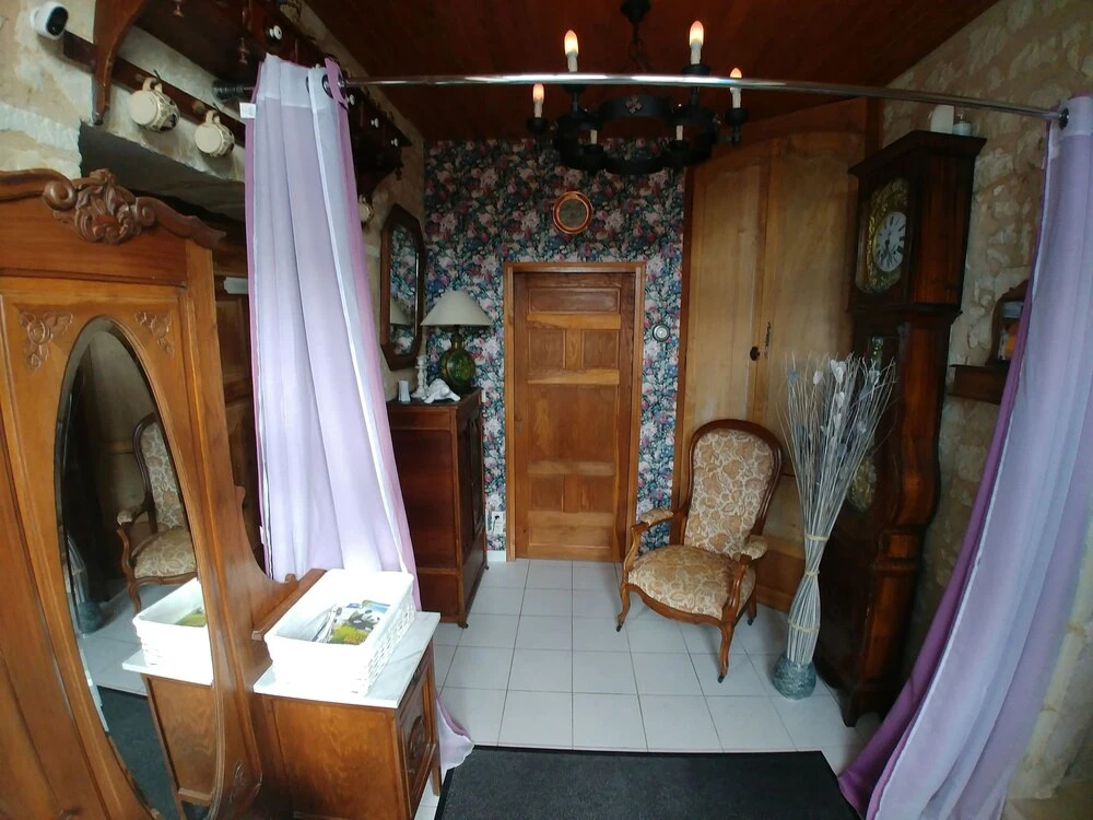 Manoir Le Cristal , Piscine et chambres tempérées