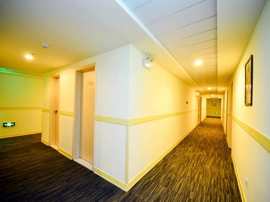 Jinjiang Inn Suqian development Zone West lake Branch