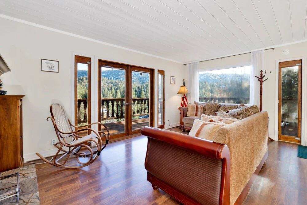 2243-yosemite Slope Views 2 Bedroom Home by RedAwning