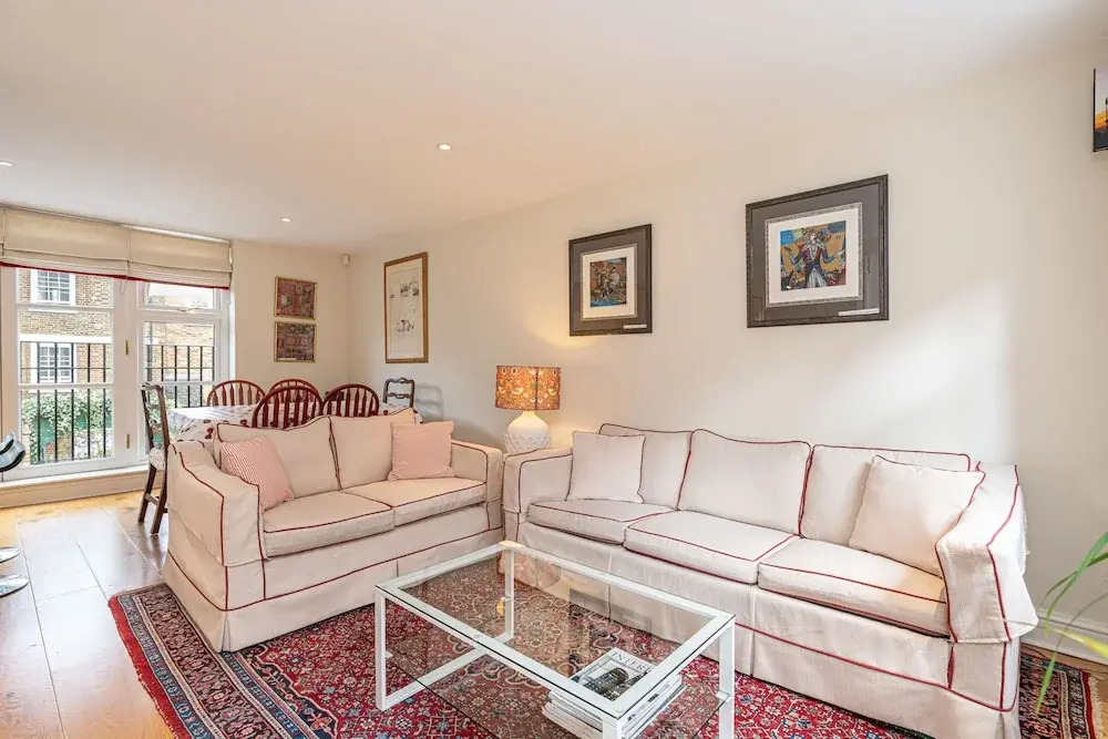 JOIVY Lovely 2bed House in Wandsworth w/ Backyard Patio