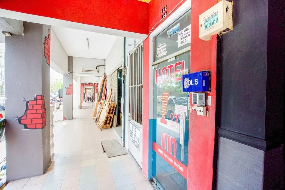 OYO 89894 1st Inn Hotel Klang Sentral