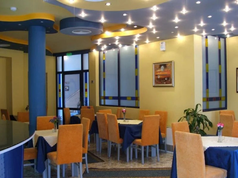 Royal Family Hotel