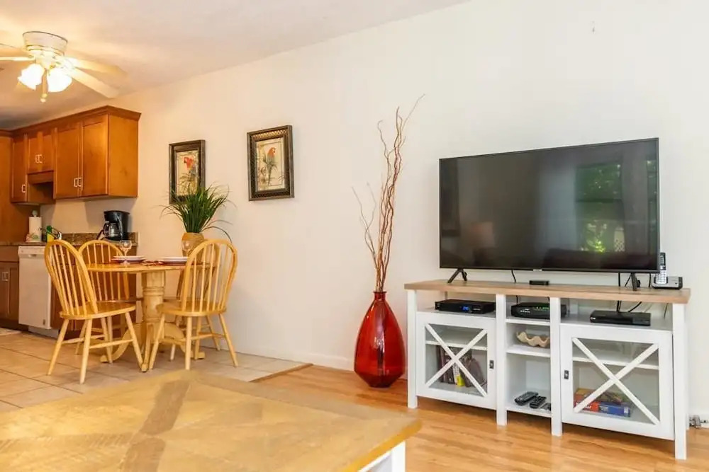 4 Beach Lovers - Unit 3