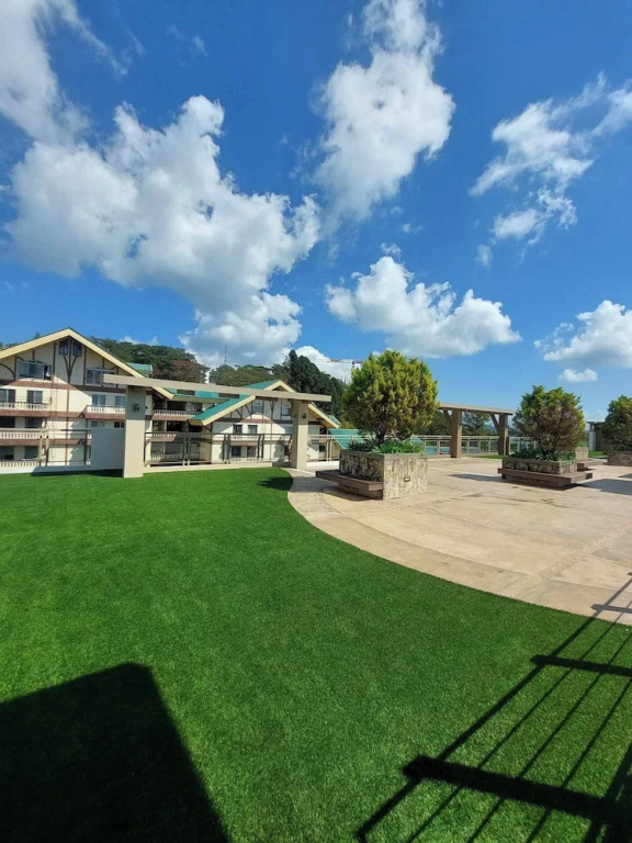 Serene Premier Cozy Condo With Balcony, 2BR Parking Outlook Drive Baguio