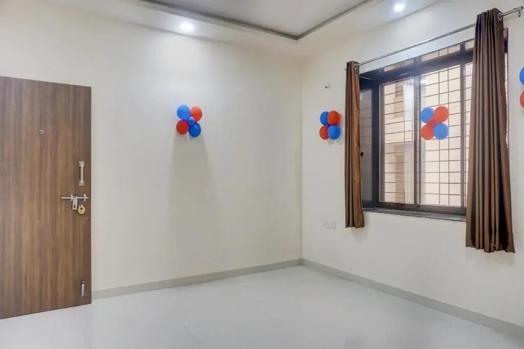 Tanishq Executive by OYO Rooms