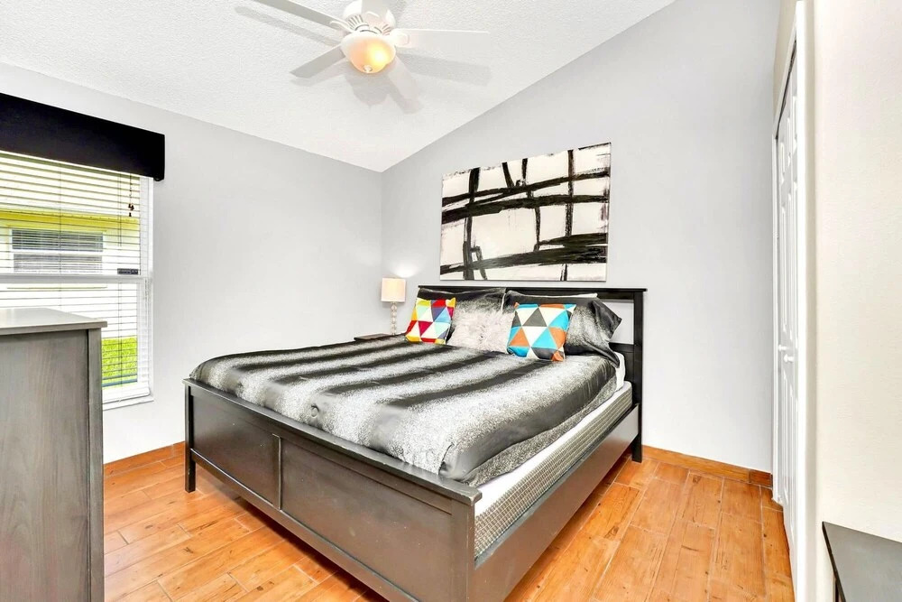 4BR Home w Private Pool Hot tub - Near Disney