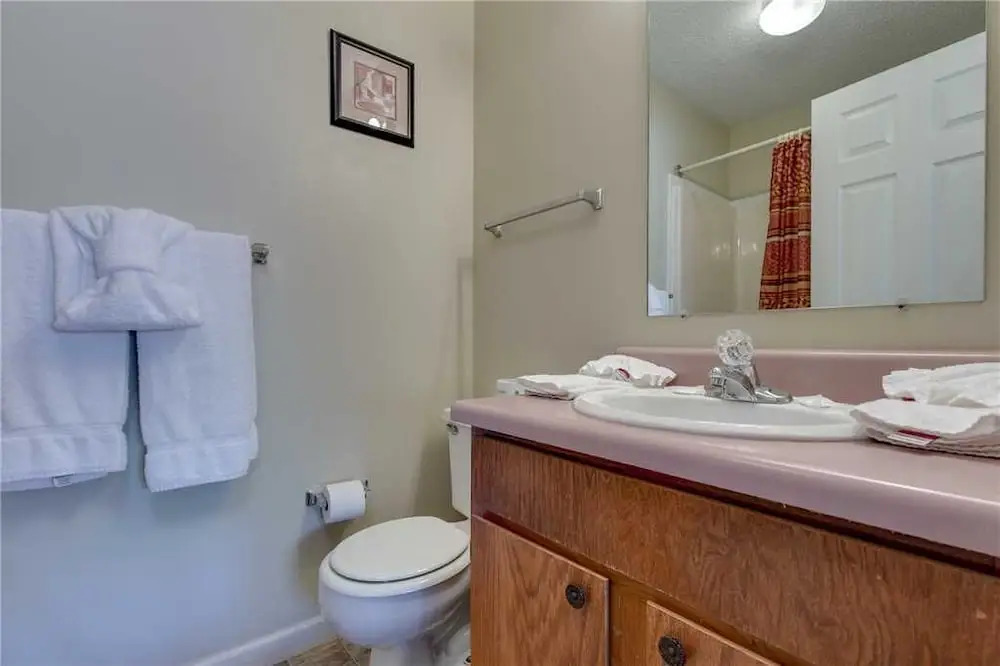 Laurel Inn 103 - One Bedroom Cabin